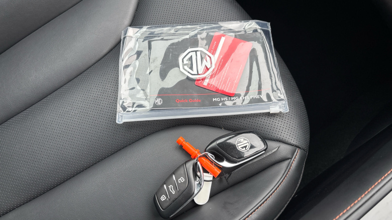 MG HS 1.5 T-GDI Trophy 5dr DCT Petrol Hatchback